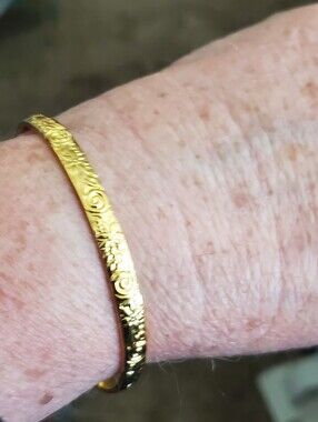 OUR SPARE CHANGE 18K GOLD PLATED NWT. FLORAL TEXTURE CUFF ADJUSTABLE